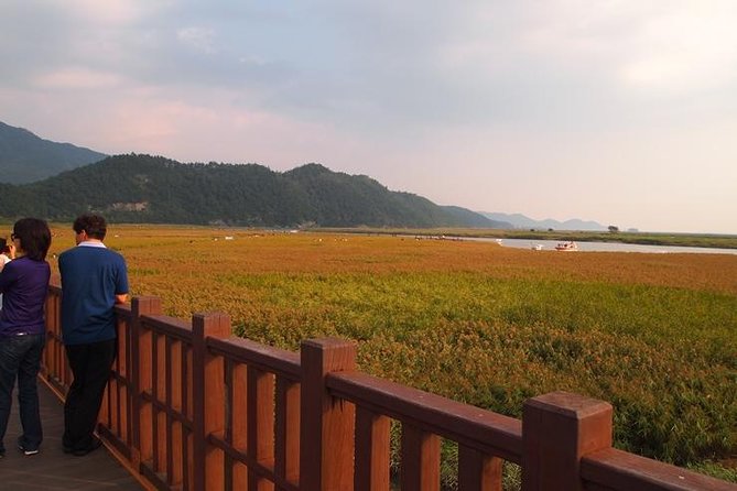 3-Day Korea Western course by K-shuttle Tour from Seoul to Busan - Day 1: Baekje history, a fortress, and Jeonju roofs