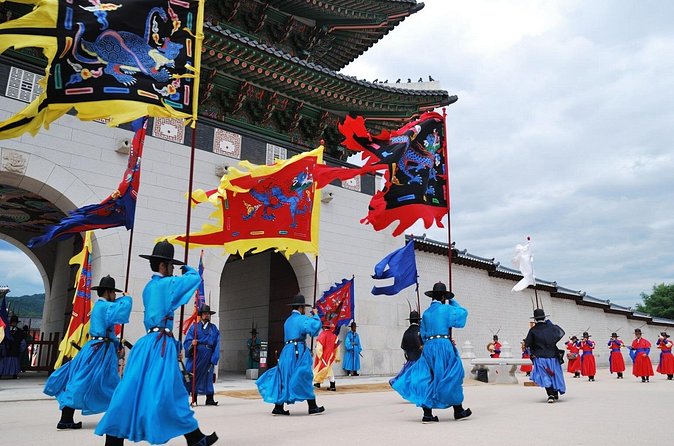 4 Hours Private tour with top attractions in Seoul - Is $360 a fair price?