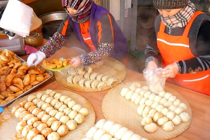 Afternoon Seoul: Hanok Vibes, Netflix Street Food & N Seoul Tower - Namsangol Hanok Village and the Monday switch