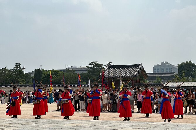 Best Things to Do - Half Day Seoul Trip (Seoul Palace & Temple) - Who should book this Seoul half-day tour?