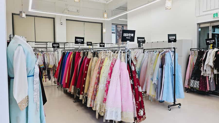 Changdeokgung Hanbok Experience at hanboknam - The fitting process and free inner skirt