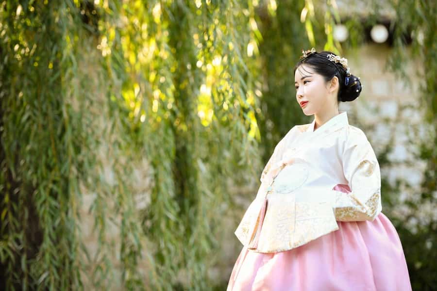 Changdeokgung Hanbok Experience at hanboknam - Finding Hanboknam between two Line 3 stations