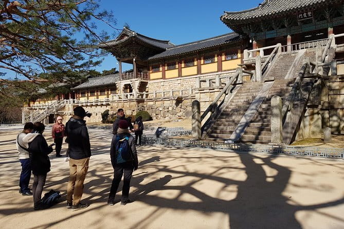Contemporary & Retro Seoul Private Tour with Local Food Tasting - What the private format adds