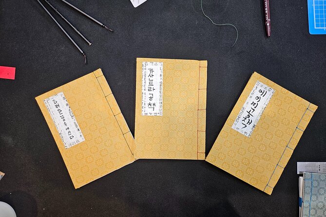 Create a Handmade Traditional Korean Notebook in Insadong - Writing your name in Korean with a brush