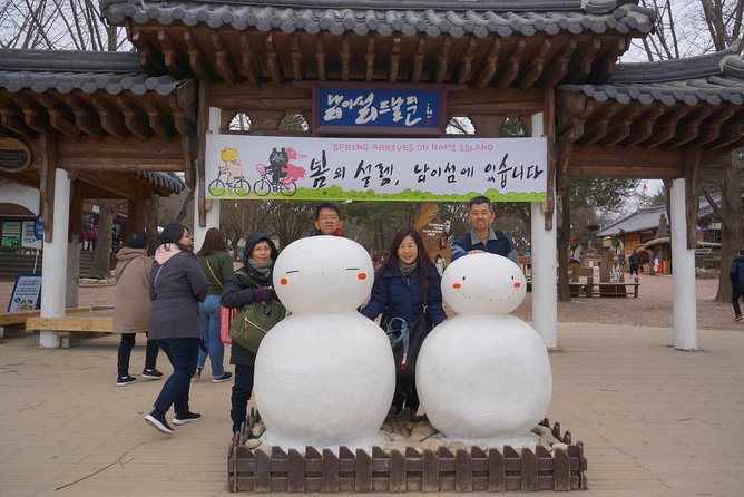 Customized Private Seoul tour: Palace, Market etc(Airport Option) - The DMZ: valuable, but not a casual add-on