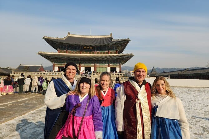 Day Tour of Suwon Hwaseong Fortress Starfield Waujeongsa Temple - Starfield Library Suwon and the reality behind the photo