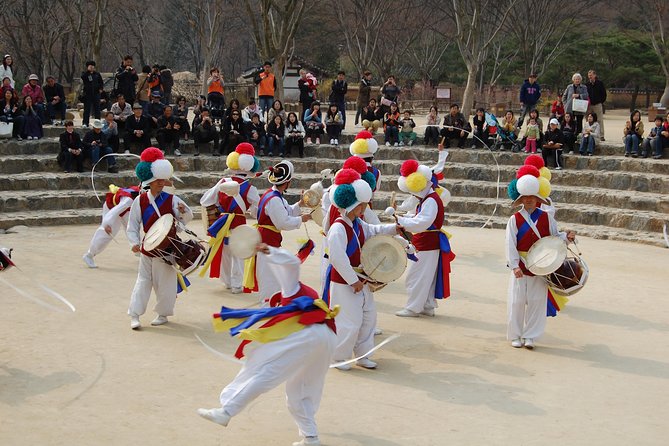 Day Trip to Yongin Daejanggeum and Korean Folk Village from Seoul - Walking through Yongin Daejanggeum Park