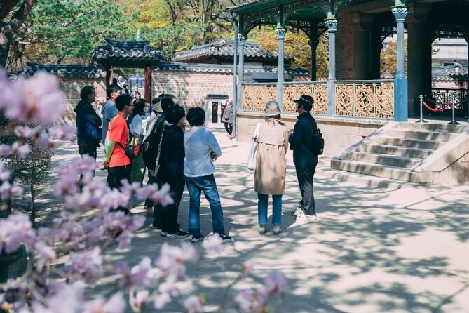 Deoksugung & Jeongdong-gil: A Walk in Korea's Rich Heritage - Jeongdong Theater, coffee, and a practical pause