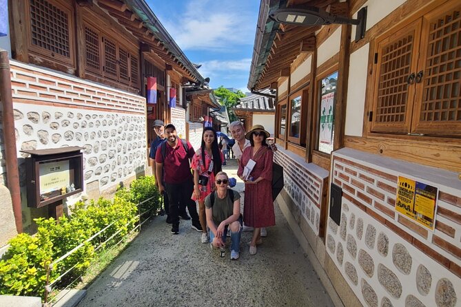 Deoksugung & Jeongdong-gil: A Walk in Korea's Rich Heritage - Gyeonghuigung and the changing royal story