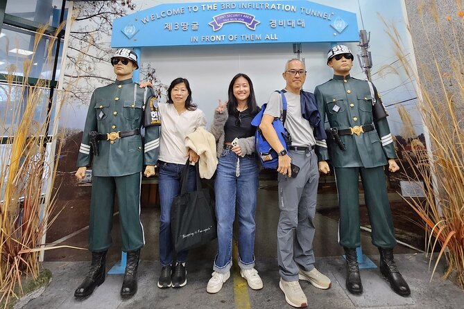 DMZ Private Tour: 3rd Tunnel, Option(Suspension Bridge, Boat) - Lunch and the practical value of the package