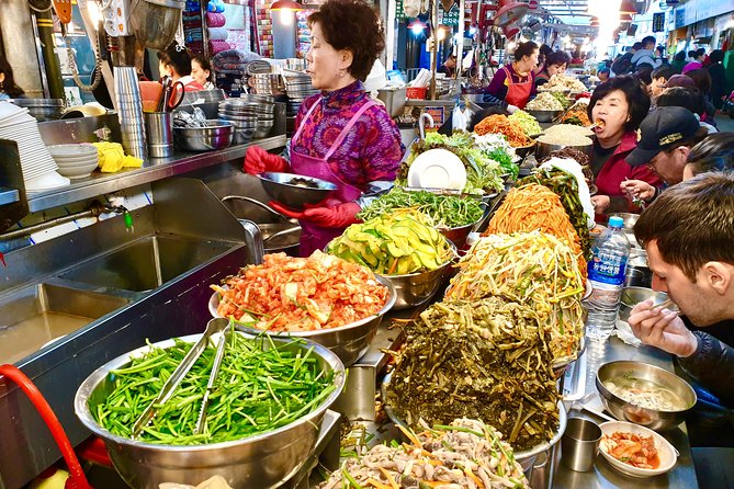 Downtown Seoul Guided Food & Market Tour with 8+ Local Tastings - Starting in Jongno and entering the market