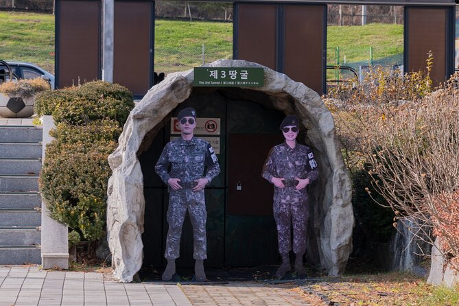 Exclusive Private DMZ Tour & War Memorial Hall or Suspension Bridge(No Shopping) - Transport, timing, and group size