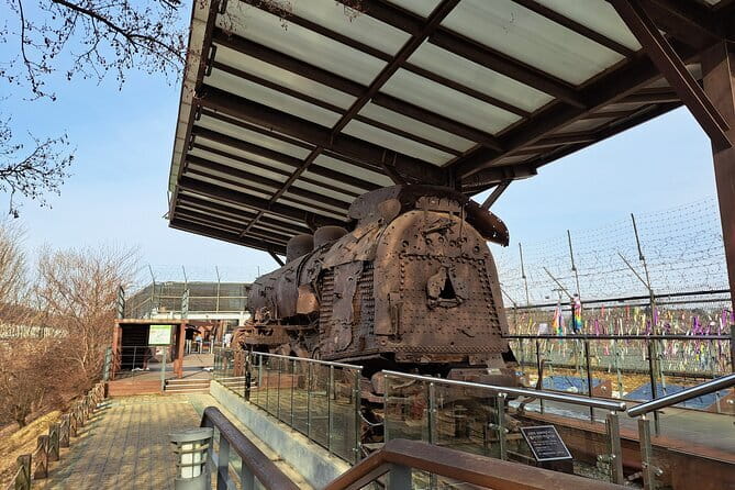 Explore DMZ from Seoul +(optional) Gondola/Red Suspension Bridge - Five hours inside the DMZ program