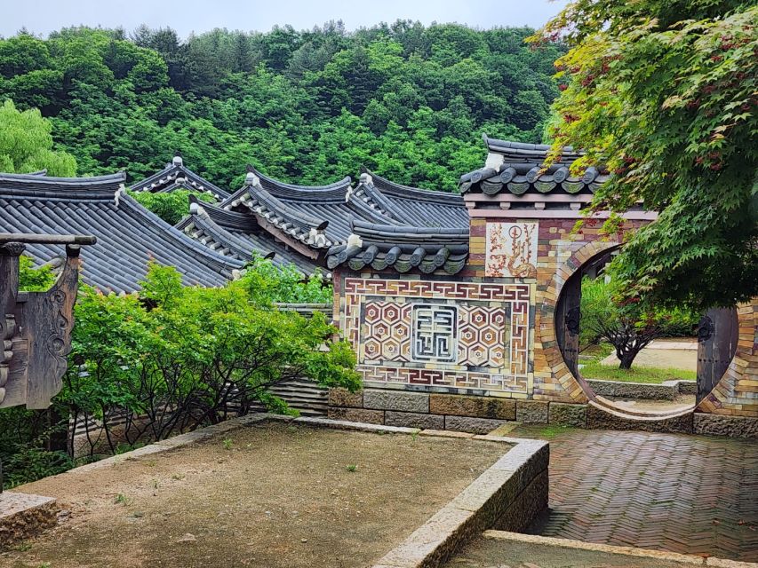 From Seoul: Suwon Hwaseong Fortress Tour - Korean Folk Village: the full-day cultural add-on