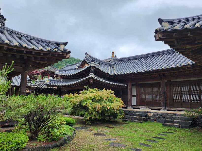 From Seoul: Suwon Hwaseong Fortress Tour - What to bring and what to expect