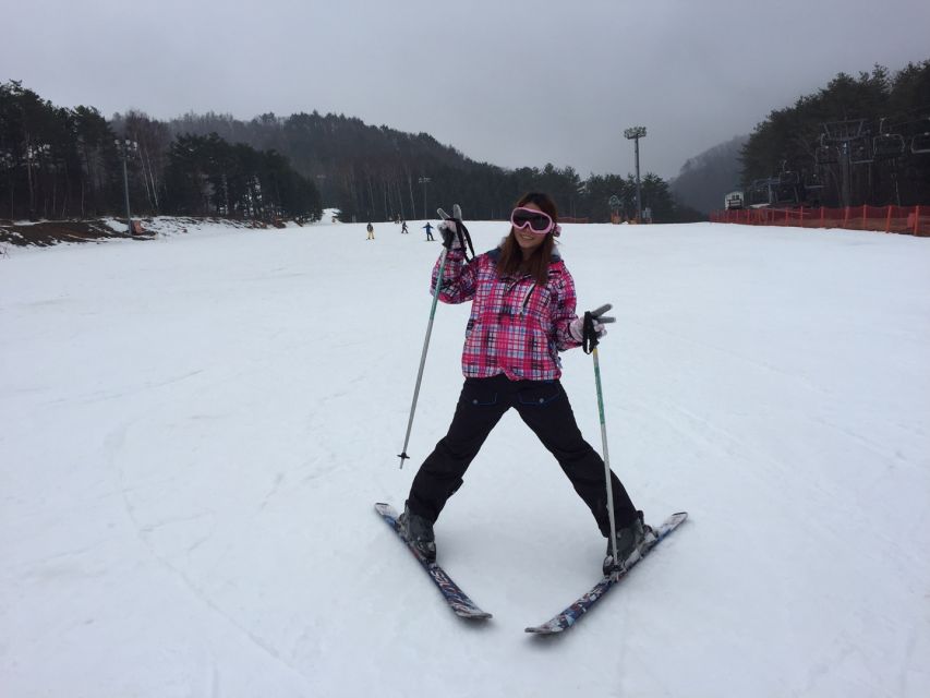 From Seoul: Yongpyong Ski Day Tour with Transportation - Arriving at Yongpyong Ski Resort