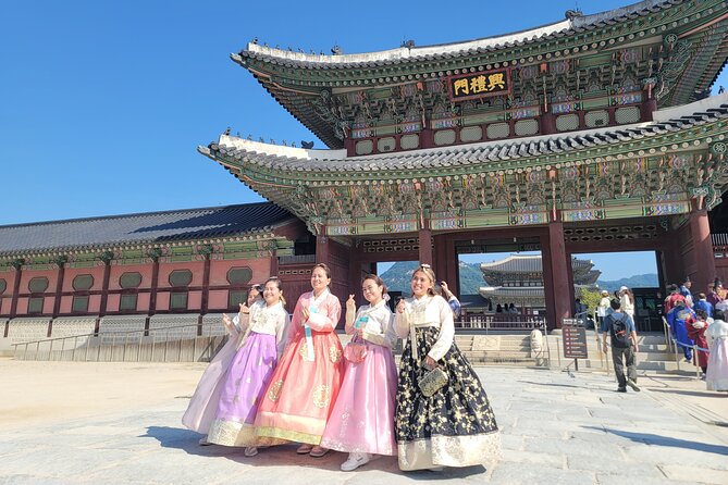Full-day Customizable Private Seoul Highlight Tour - N Seoul Tower and the city from Namsan
