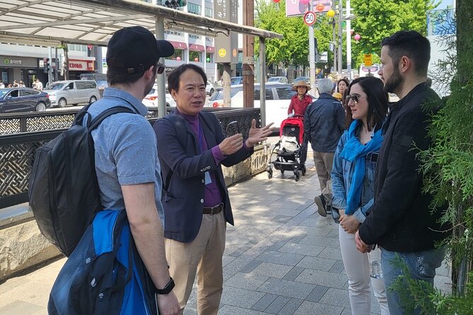Gwangjang market Netflix Food Walking Tour with Insadong - The guide can make or break the afternoon
