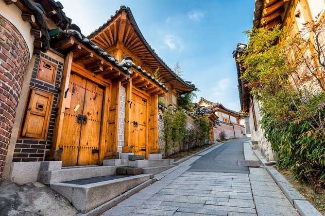 [ Half Day ] Sightseeing, Top 3 spots of Seoul !! - How the Guide Shapes the Experience