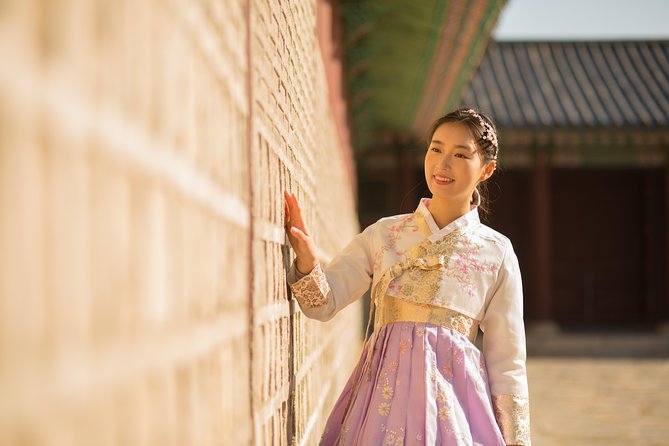 Hanbok rental, hanbok experience - Hairstyling, ornaments, and the useful free purse