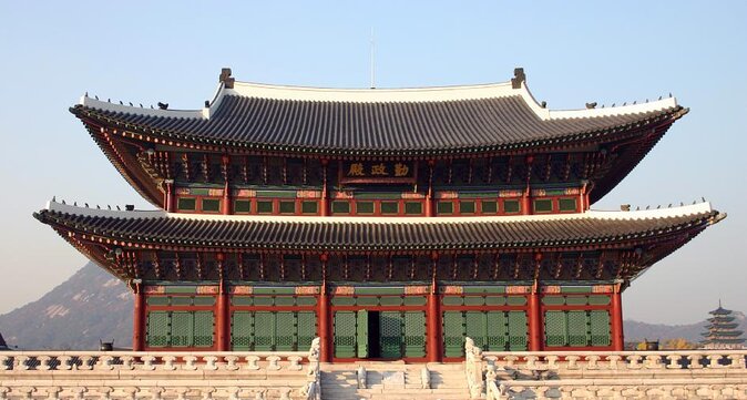 Hello Hanbok - Key Points to Know Before Renting