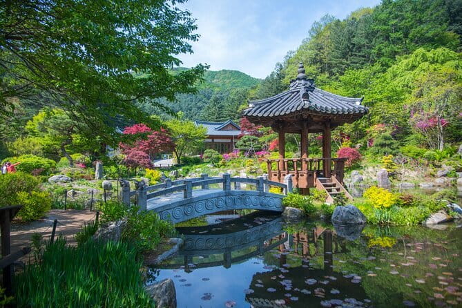 Herb Island and Sanjung Lake and Bidulginang Water Falls - Bidulginang Waterfalls and its movie setting