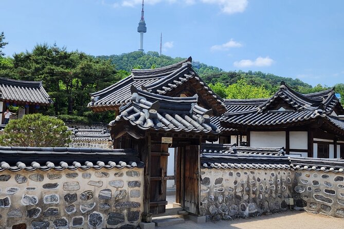 Highlights of Seoul Tour in Seoul: Deoksugung & N Seoul Tower - Timing, meeting point, and physical demands