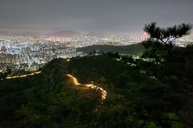 Inwangsan hike & historical sites - The climb up Inwangsan Mountain