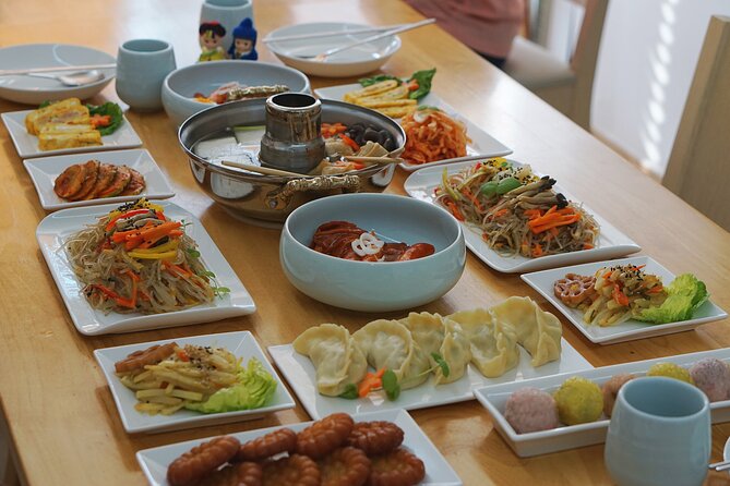 K-food cooking Japchae Mandu Tteokbokki & Fishcake - Key points at a glance