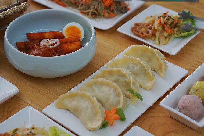 K-food cooking Japchae Mandu Tteokbokki & Fishcake - What the 5:30 pm start means
