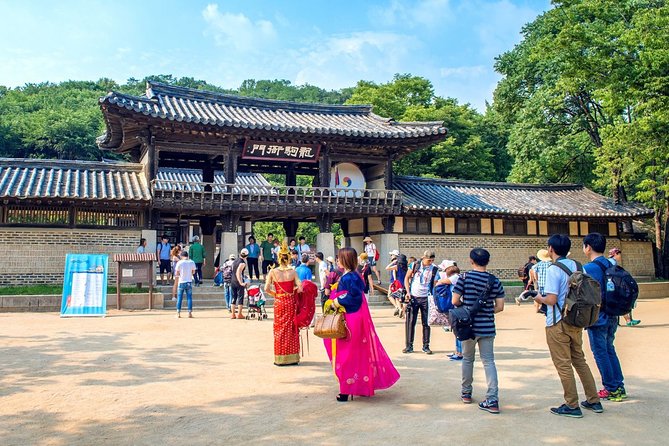 Korean Folk Village Afternoon Half day Tour - Entering the Korean Folk Village