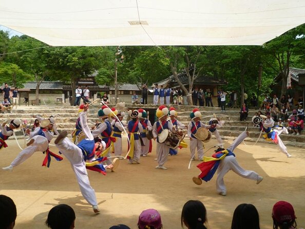 Korean Folk Village and Suwon Hwaseong Fortress Day Tour(EG Tour) - Korean Folk Village: Joseon life with a stage-show side