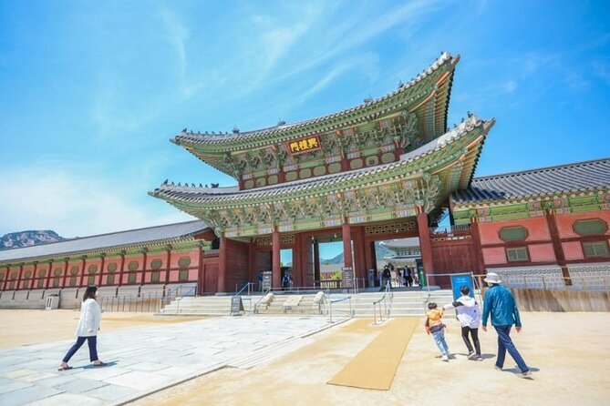 Layover & Stopover in Seoul/private Tour - Gyeongbokgung Palace and the royal guard ceremony