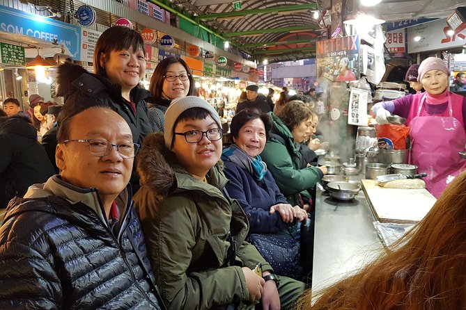 Layover Tour for essential Seoul City & Gourmet tour(Incl. Lunch) - Lunch: Ginseng Chicken Soup, With a Vegetarian Option