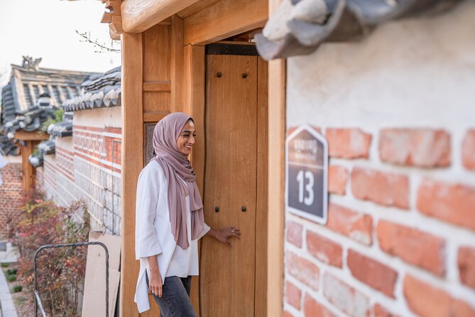 Layover Tour from Incheon Airport to Seoul with a Tour Specialist - Bukchon Hanok Village, where old houses meet city life