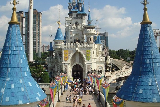 Lotte World Package Deal - The Folk Museum gives the visit a different pace