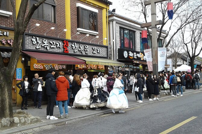 Maisan Cherry Blossom and Jeonju Hanok Village - Three hours inside Jeonju Hanok Village