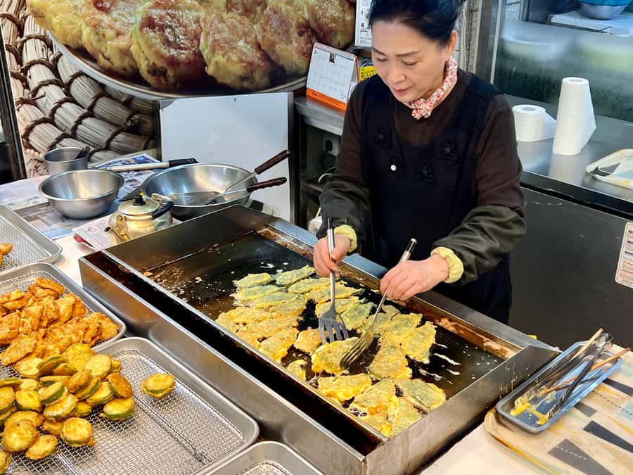 Mangwon Market Food tour By Locals;Cheap Eats to Fancy Feast - Practical tips for getting the most from the two hours