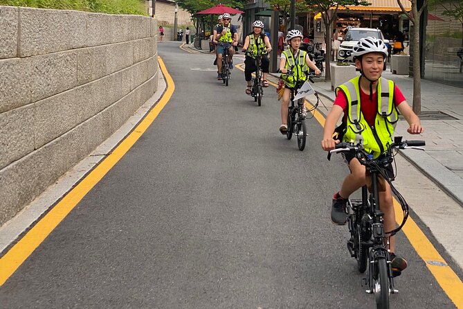Market Food Tour & Evening E-bike Ride in Seoul - Starting beside Cheonggyecheon Stream