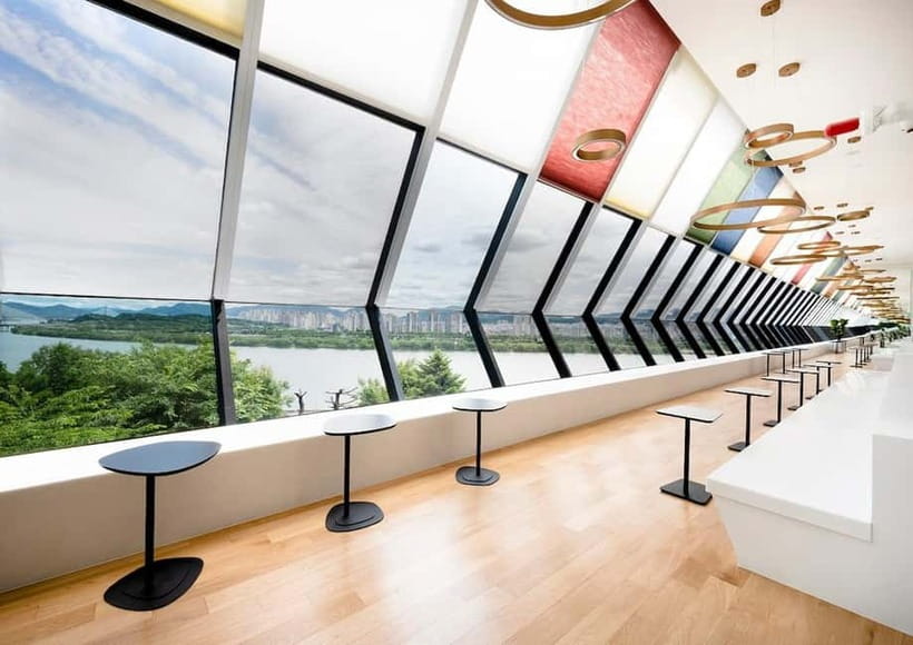 Nami & Maple Road & Theatre des Lumieres Day Tour from Seoul - The guide can shape the day