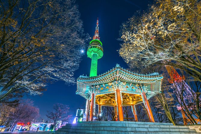 Night Flexible Private Guided Tour in Seoul(Optional Layover) - Deoksugung Palace after sunset