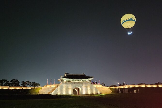 Night View Tour to Suwon Hwaseong Fortress from Seoul - Haenggung-dong and a modern taste of Suwon