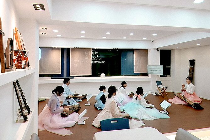 Play Gayageum in Hanbok Cultural Experience in Bukchon - English instruction and private attention