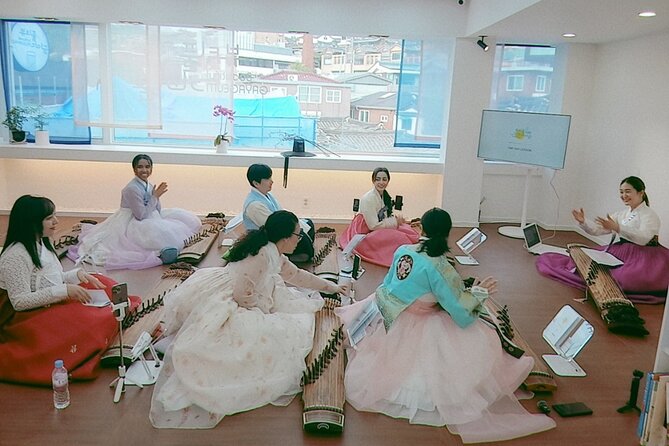 Play Gayageum in Hanbok Cultural Experience in Bukchon - Who will enjoy this most