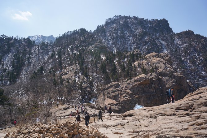 [Premium Private Tour] Mt Seorak & East Sea or Nami island from Seoul - Dongmyeong Port Lighthouse and the East Sea