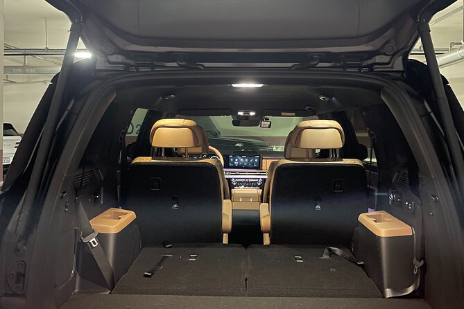 Private Airport Transfer from/to Incheon Airport to/from Seoul - The roughly 90-minute ride into Seoul
