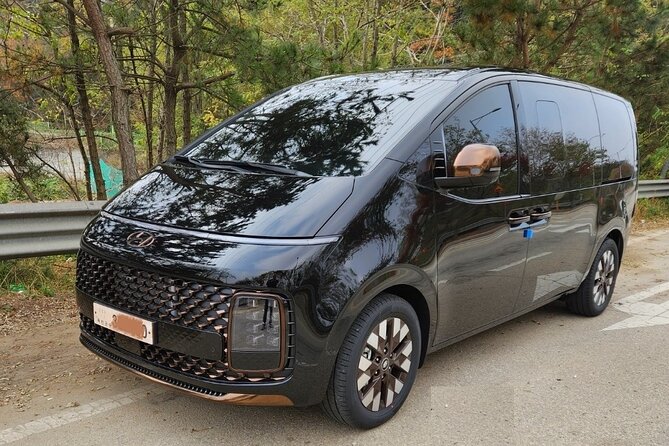 Private Airport Transfer <em> Incheon Airport <-> Seoul (1-5 people) – Key points before you book’ /></p>
<ul>
<li><strong>Flight monitoring on arrival:</strong> The driver checks your scheduled flight and waits at the airport arrival gate with a name board.</li>
<li><strong>One-way service only:</strong> Book Incheon to Seoul or Seoul to Incheon. A return journey requires a separate reservation.</li>
<li><strong>Useful for groups:</strong> The vehicle carries up to five people and five standard-size bags, with larger bags counted as two.</li>
<li><strong>About 90 minutes:</strong> The ride time is approximate and depends on traffic between Incheon and your Seoul hotel.</li>
<li><strong>Early hotel pickup for departures:</strong> The planned meeting time is four hours before your flight departure.</li>
<li><strong>Child seat costs extra:</strong> A seat for a child aged 0 to 2 costs 20,000 Korean won, paid directly to the driver, and may not be available during busy periods.</li>
</ul>
<h2 id="why-the-incheon-to-seoul-ride-takes-time">Why the Incheon to Seoul ride takes time</h2>
<p> Incheon Airport <-> Seoul (1-5 people) – Why the Incheon to Seoul ride takes time’ /></p>
<p><p>Incheon International Airport is not a quick hop from central Seoul. The advertised ride lasts about one hour and 30 minutes, though traffic can change that. Your vehicle leaves the airport area and heads toward your hotel, giving you a simple first look at the outskirts and city approaches without the work of navigating public transport.</p>
</p>
<p><p>That time matters most when you arrive tired, late, or with bulky luggage. Seoul’s airport rail link is useful, but you still need to reach the correct platform, manage bags, change routes if needed, and walk from a station to your hotel. A taxi line can also add an unknown wait after immigration.</p>
</p>
<p><p>This transfer gives you a seat from the start. You can rest, work, check messages, or look out at the passing views. The service is practical rather than sightseeing-focused, so do not expect a guided introduction to Seoul. It is transportation, with the benefit of a private vehicle and a prearranged meeting.</p>
</p>
<div class="twil" style="margin: 20px 0; padding: 15px 0;"><p>More layover and stopover tours:</p><ul style="margin: 10px 0; padding-left: 0; list-style: none;"><li style="margin: 0 0 12px 0; padding: 0 0 12px 0; border-bottom: 1px solid #EAE0E8; line-height: 1.4;"><a href="https://lovingseoul.com/flexible-private-guided-tour-in-seoul-optional-incheon-layover/">Flexible Private Guided Tour in Seoul (Optional Incheon Layover)</a><br><span style="font-size: 0.82em; color: #555;"><span style="color: #FFB324;">★</span> 5.0 · 323 reviews</span></li><li style="margin: 0 0 12px 0; padding: 0 0 12px 0; border-bottom: 1px solid #EAE0E8; line-height: 1.4;"><a href="https://lovingseoul.com/private-airport-transfer-incheon-airport-to-seoul-city-1-5-pax/">Private Airport Transfer: Incheon Airport to Seoul City (1-5 pax)</a><br><span style="font-size: 0.82em; color: #555;"><span style="color: #FFB324;">★</span> 5.0 · 92 reviews</span></li><li style="margin: 0; padding: 0; border-bottom: none; line-height: 1.4;"><a href="https://lovingseoul.com/private-layover-tour-from-incheon-airport-to-seoul/">Private Layover Tour from Incheon Airport to Seoul</a><br><span style="font-size: 0.82em; color: #555;"><span style="color: #FFB324;">★</span> 5.0 · 78 reviews</span></li></ul></div><h2 id="arrival-pickup-at-incheon-airport">Arrival pickup at Incheon Airport</h2>
<p><img width="669" height="446" decoding="async" src=