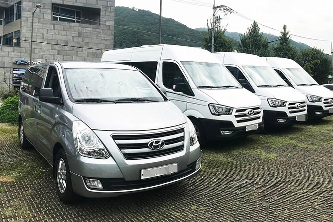 Private Airport Transfer: Seoul City - Gimpo Airport (1-5 pax) - A private ride for Seoul’s airport morning