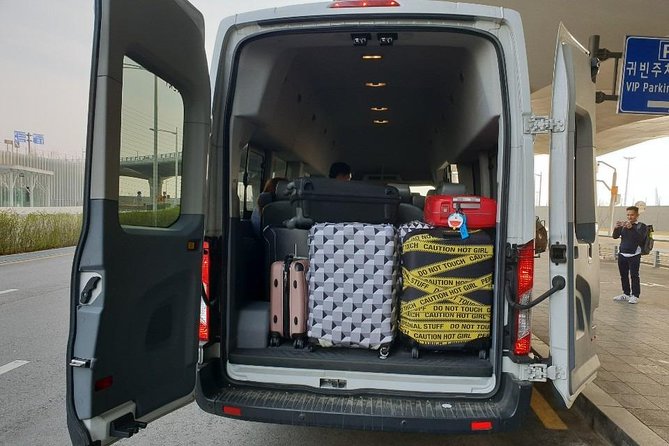 Private Airport Transfer: Seoul City to Incheon Airport 1-12 pax - The van, passenger count, and luggage question