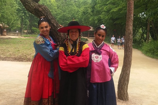 Private day tour Korea(Seoul trip) with Professional Photographer - Key points to know before booking